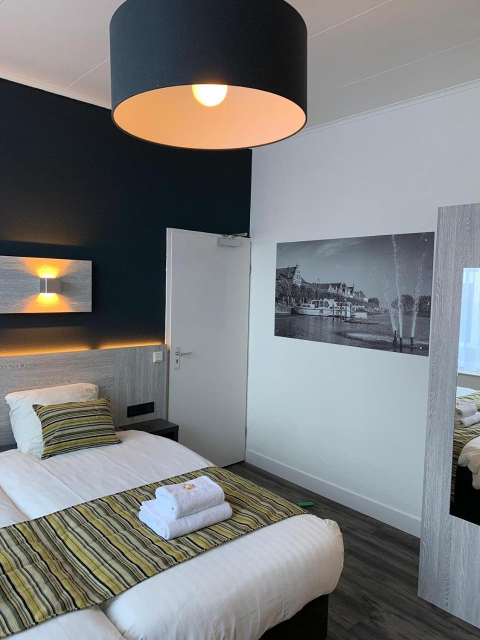 Hotel & Appartementen Royal Sas van Gent Eksteriør bilde